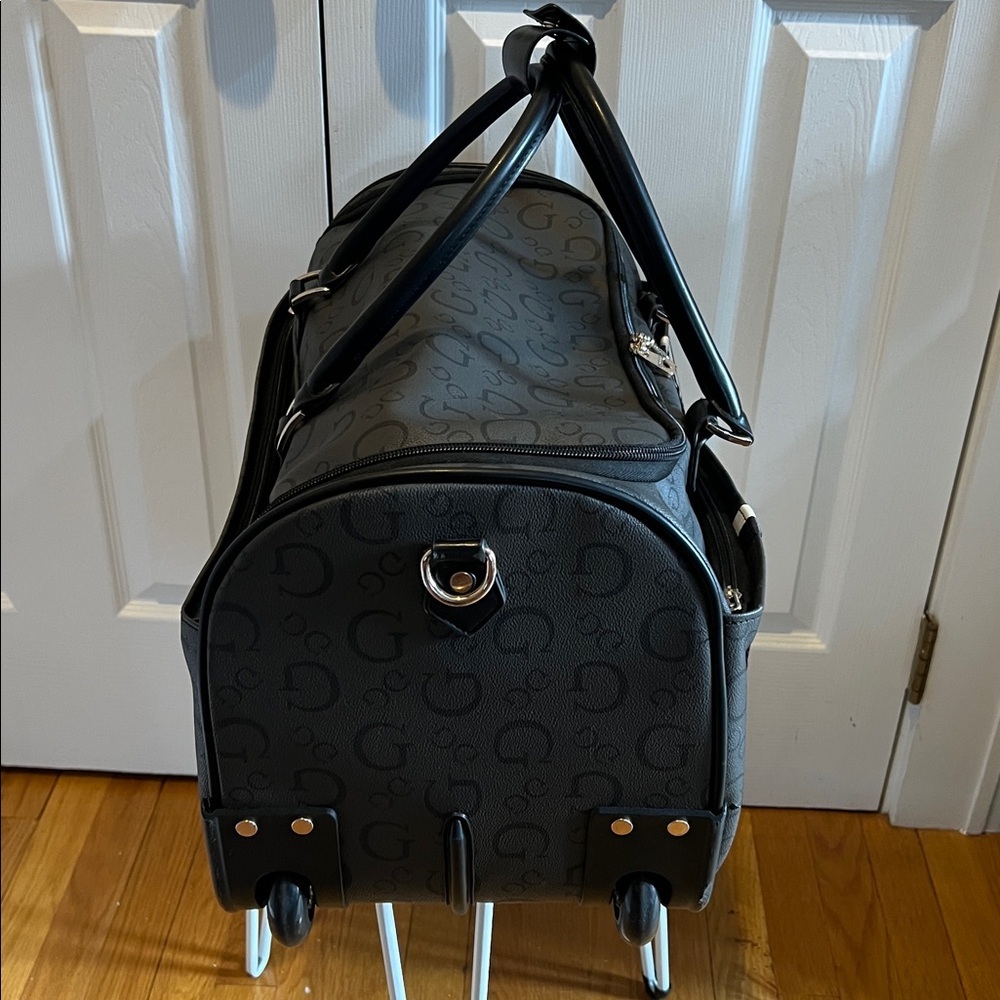 GUESS Logo Debossed Rolling Black Duffel Weekender Travel Bag - Picture 7 of 16
